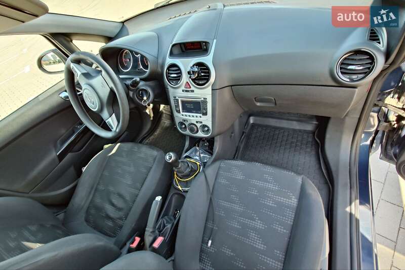 Хэтчбек Opel Corsa 2014 в Одессе