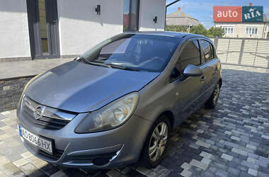 Хэтчбек Opel Corsa 2007 в 