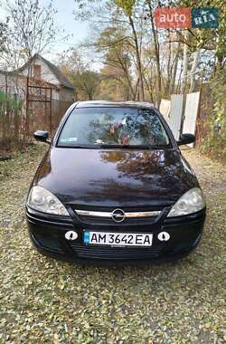 Хэтчбек Opel Corsa 2005 в Житомире