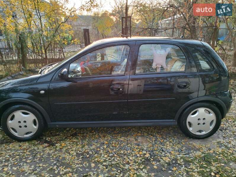 Хэтчбек Opel Corsa 2005 в Житомире