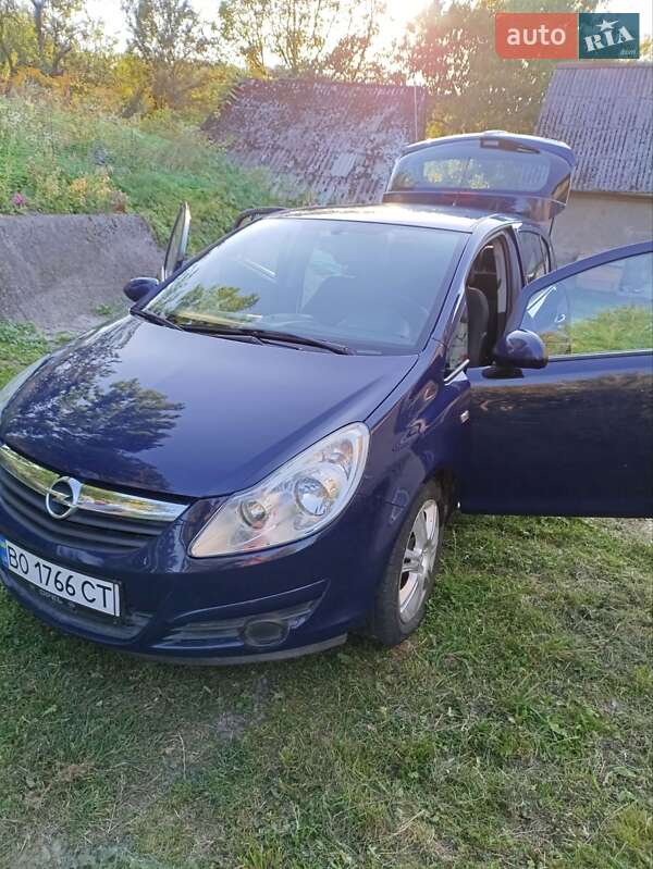 Хетчбек Opel Corsa 2009 в Кременці