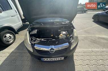 Хэтчбек Opel Corsa 2008 в Софиевской Борщаговке
