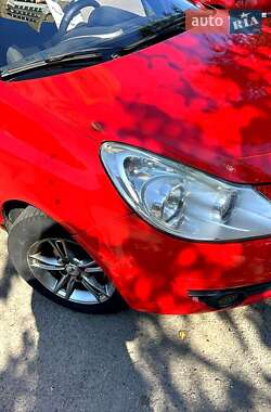 Хэтчбек Opel Corsa 2008 в 