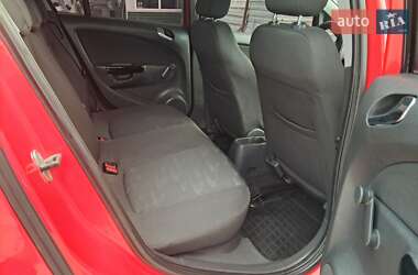 Хэтчбек Opel Corsa 2012 в 