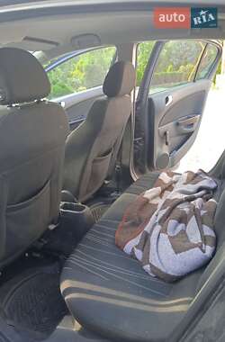 Хэтчбек Opel Corsa 2010 в Иванковичах