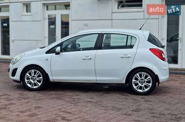 Хетчбек Opel Corsa 2012 в 