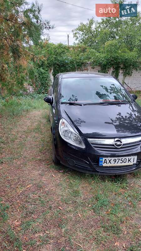 Хэтчбек Opel Corsa 2009 в Южном