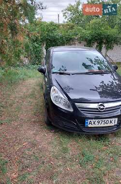 Хэтчбек Opel Corsa 2009 в 