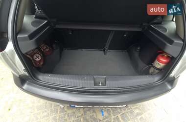 Хэтчбек Opel Corsa 2002 в 