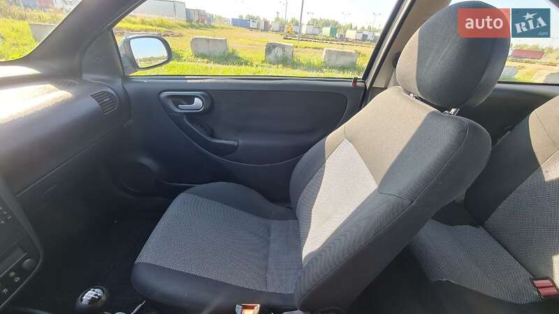 Хэтчбек Opel Corsa 2006 в Виннице