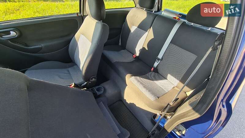 Хэтчбек Opel Corsa 2006 в Виннице
