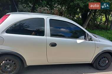 Хэтчбек Opel Corsa 2002 в Ровно