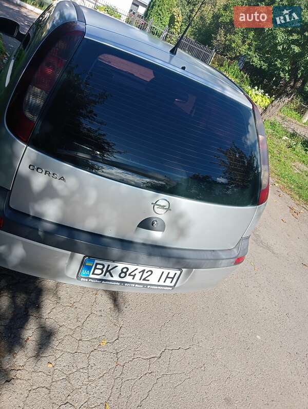 Хэтчбек Opel Corsa 2002 в Ровно