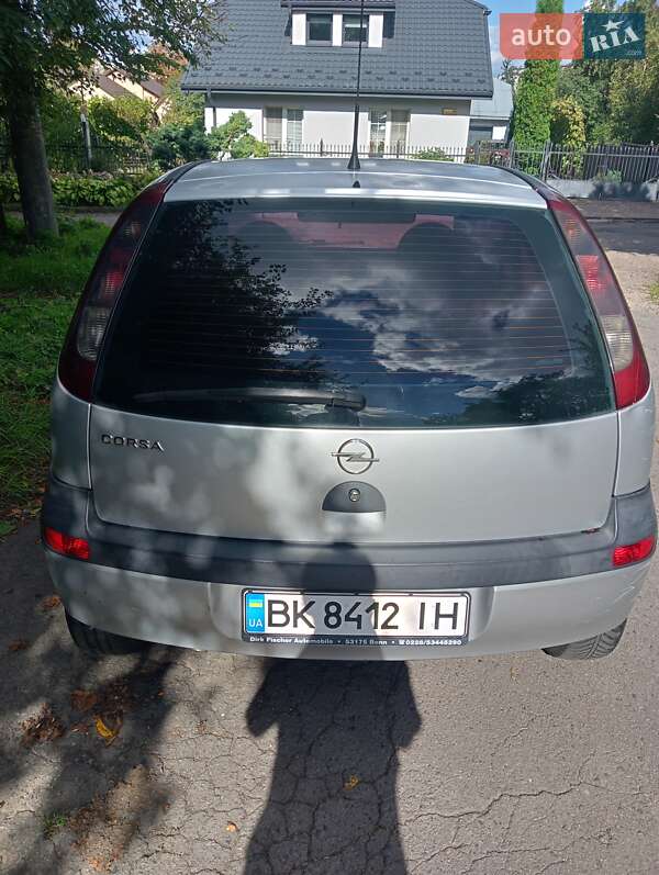 Хэтчбек Opel Corsa 2002 в Ровно