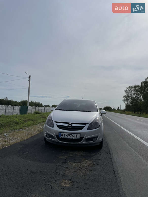 Opel Corsa 2010