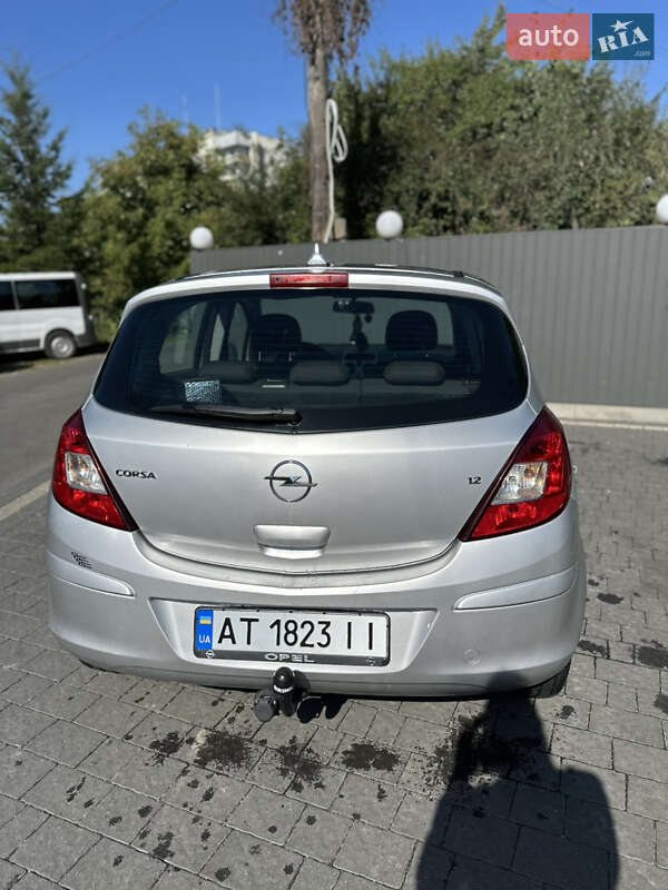 Хэтчбек Opel Corsa 2007 в Ивано-Франковске