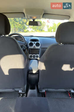 Хэтчбек Opel Corsa 2008 в 