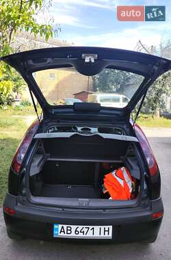 Хэтчбек Opel Corsa 2001 в 