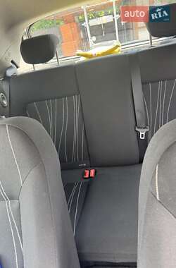 Хэтчбек Opel Corsa 2008 в 