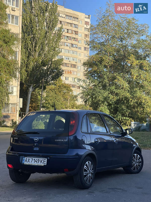 Хэтчбек Opel Corsa 2004 в Харькове