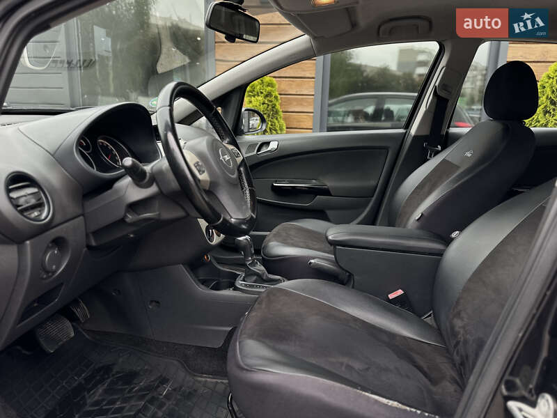 Хетчбек Opel Corsa 2008 в Шептицькому