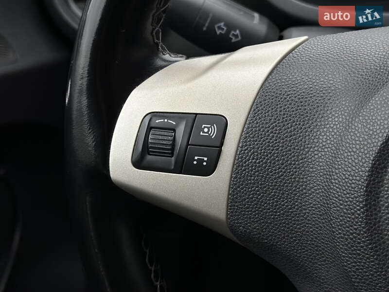 Хетчбек Opel Corsa 2008 в Шептицькому