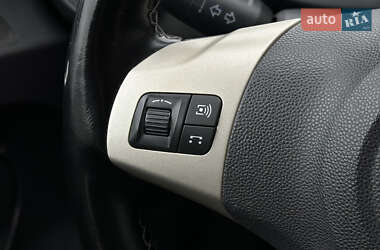 Хэтчбек Opel Corsa 2008 в 