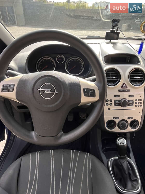 Хэтчбек Opel Corsa 2008 в Тернополе