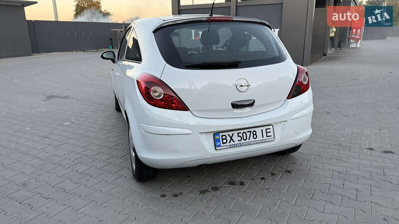 Хетчбек Opel Corsa 2008 в Ярмолинцях