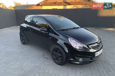 Хэтчбек Opel Corsa 2008 в 