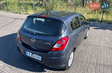 Хэтчбек Opel Corsa 2007 в 