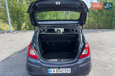Хэтчбек Opel Corsa 2007 в 