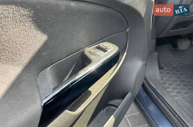Хэтчбек Opel Corsa 2007 в 