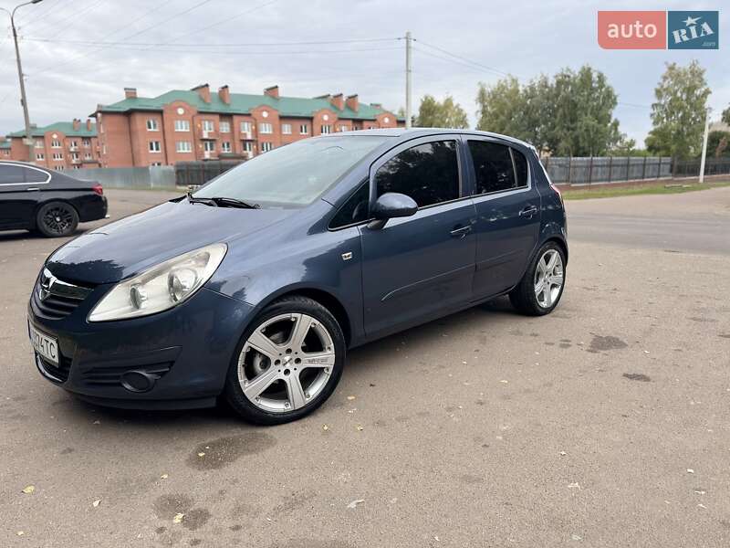 Хэтчбек Opel Corsa 2009 в Бобровице