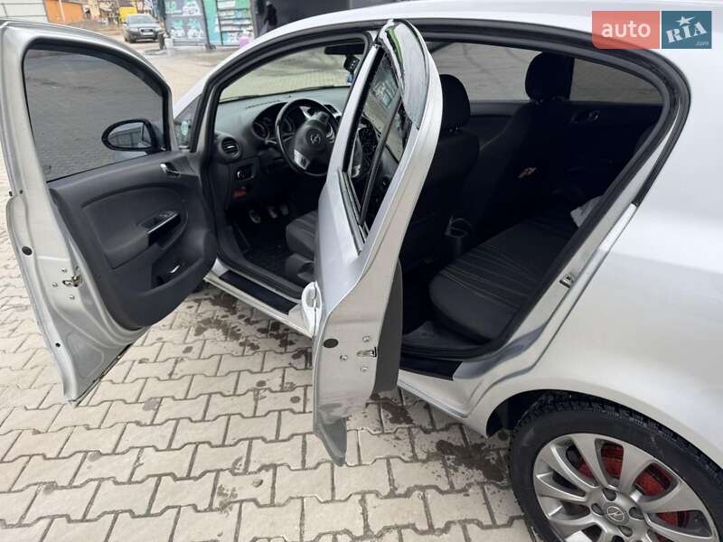 Хэтчбек Opel Corsa 2010 в Виннице