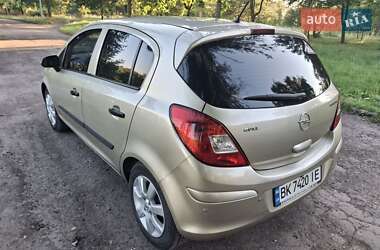 Хэтчбек Opel Corsa 2008 в 