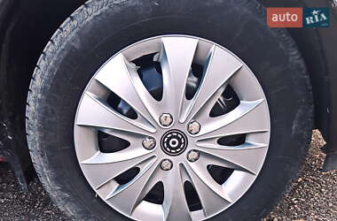 Хэтчбек Opel Corsa 2005 в 