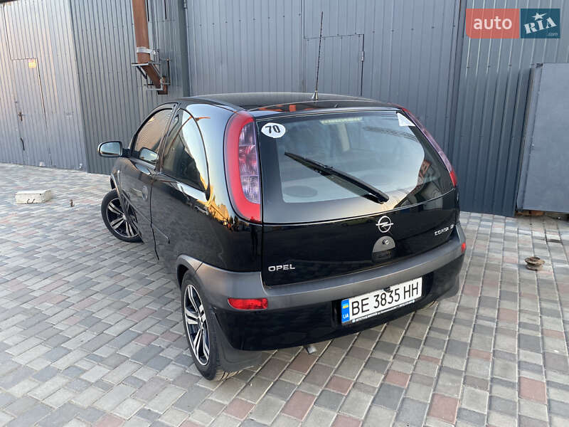 Хетчбек Opel Corsa 2001 в Миколаєві