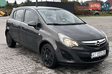 Хэтчбек Opel Corsa 2014 в Калуше