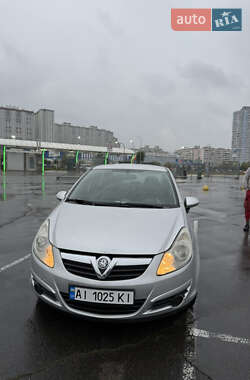 Хэтчбек Opel Corsa 2008 в 