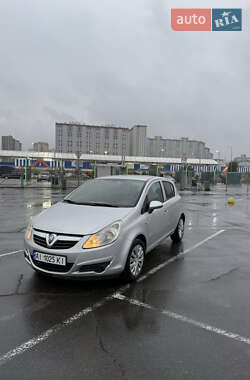 Хэтчбек Opel Corsa 2008 в 