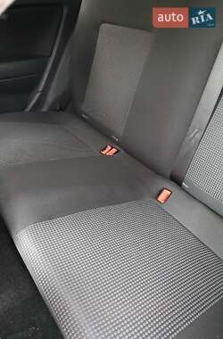 Хэтчбек Opel Corsa 2010 в 