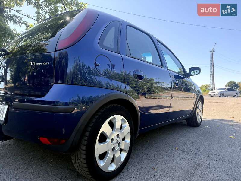 Хэтчбек Opel Corsa 2004 в Жмеринке