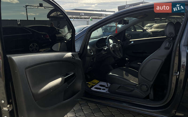 Хэтчбек Opel Corsa 2014 в Мукачево