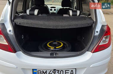 Хэтчбек Opel Corsa 2012 в 