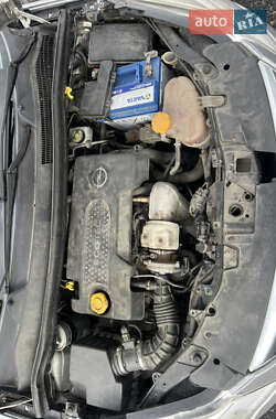Хетчбек Opel Corsa 2011 в  фото 13 Хетчбек Opel Corsa 2011 в