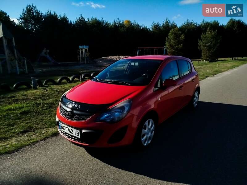 Хетчбек Opel Corsa 2014 в Білогородці