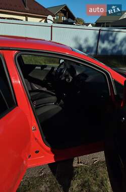 Хэтчбек Opel Corsa 2014 в 
