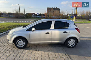 Хетчбек Opel Corsa 2008 в  фото 6 Хетчбек Opel Corsa 2008 в