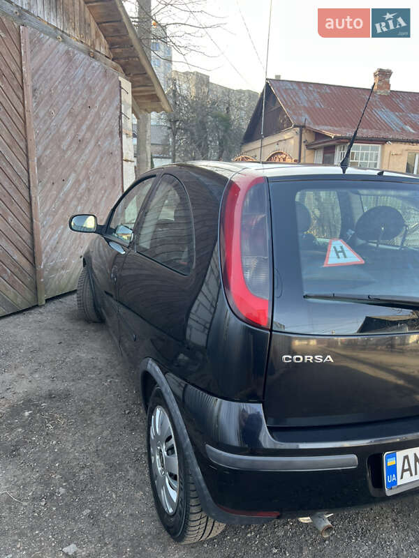 Хэтчбек Opel Corsa 2004 в Житомире